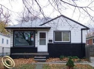 1777 Euclid St, Lincoln Park, MI 48146