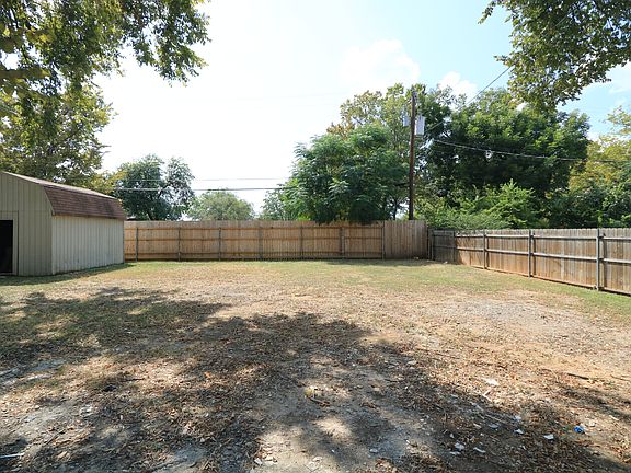 4th image of 1006 Highland Dr