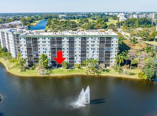2334 S Cypress Bend Dr APT 105, Pompano Beach, FL 33069