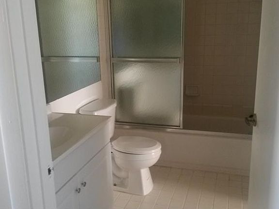 5th image of 2654 SE 21st Ct #207-D