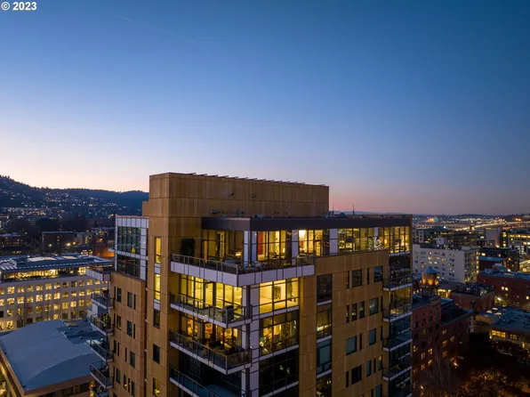 311 NW 12th Ave Unit 1601, Portland, OR 97209