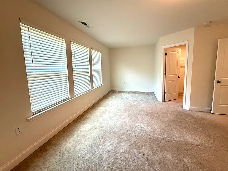 1219 Scholar Dr — Photo 13