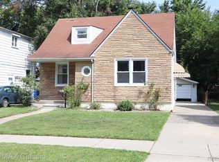 25930 McDonald St, Dearborn Heights, MI 48125