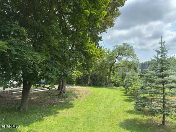 415 Sprankle Ave, Altoona, PA 16602