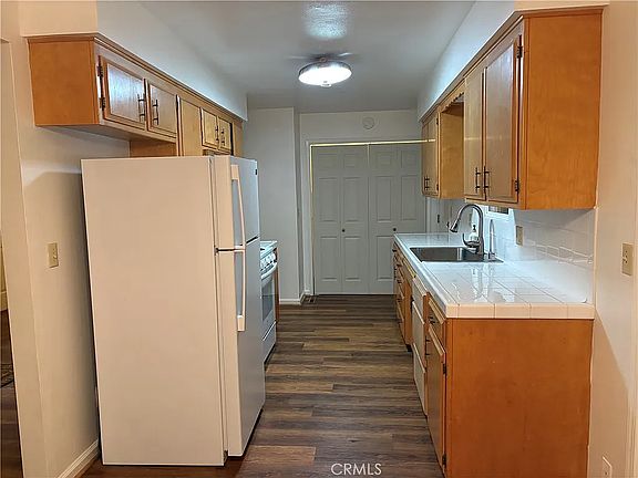 5th image of 524 Casa Dr