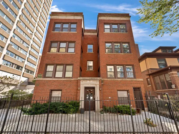 861 W Carmen Ave #3E, Chicago, IL 60640