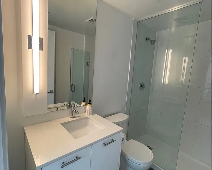 180 Veterans Dr #209 — Photo 26