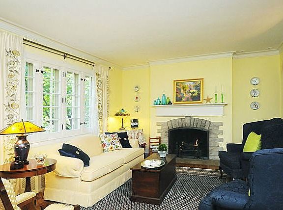 4th image of 2130 Central Park Ave