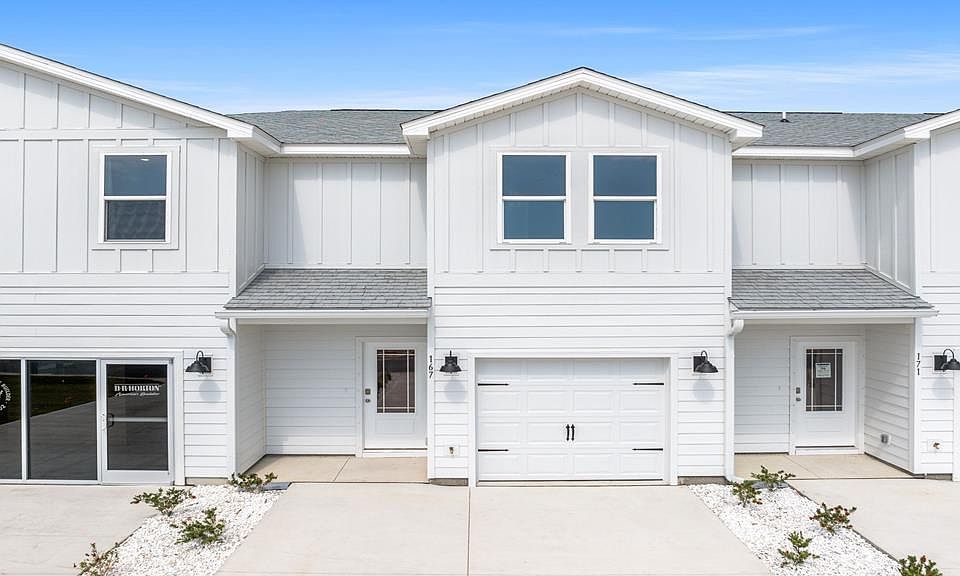 1st image of 311 Sea Tern Ln