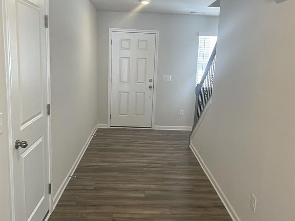 3rd image of 286 W 18th St