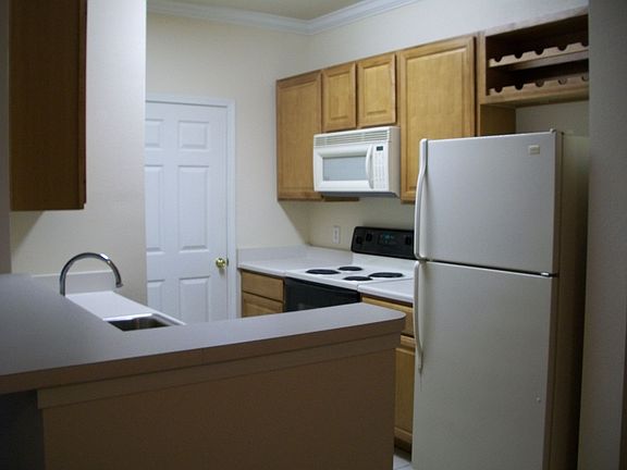 2nd image of 18332 Bridle Club Dr