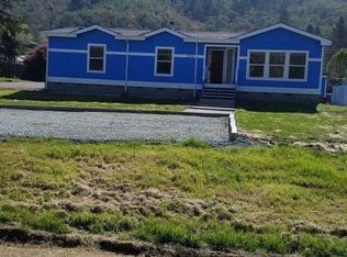 1034 Cook St, Myrtle Creek, OR 97457