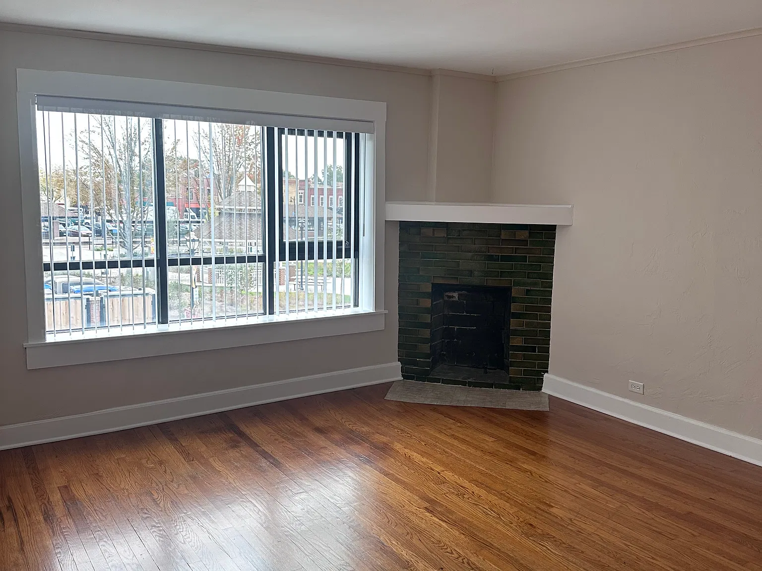 2 bed, 1200 sqft, $2,250 — Photo 2