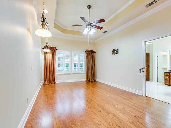 5th image of 5534 Woodbine Ln