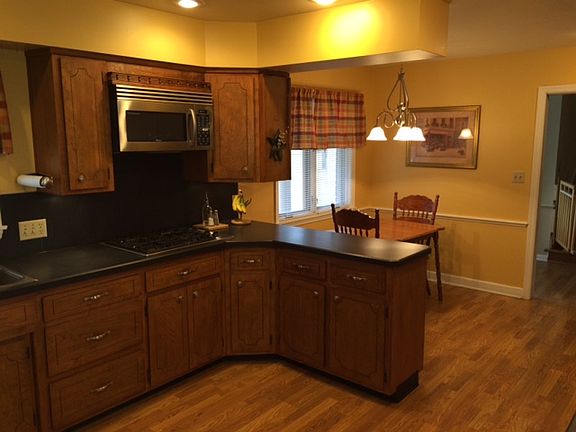 5th image of 3250 Ponderosa Dr