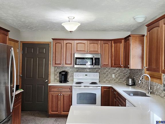 5th image of 6410 Cornflower Dr
