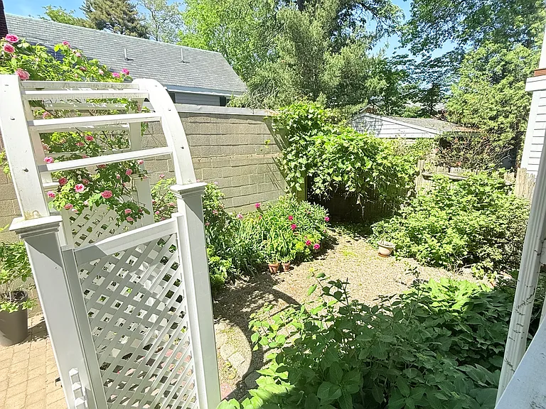 79 Kirkland St #1 — Photo 11