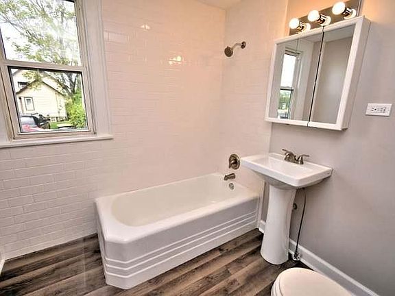 2nd image of 17417 Railroad Ave #1