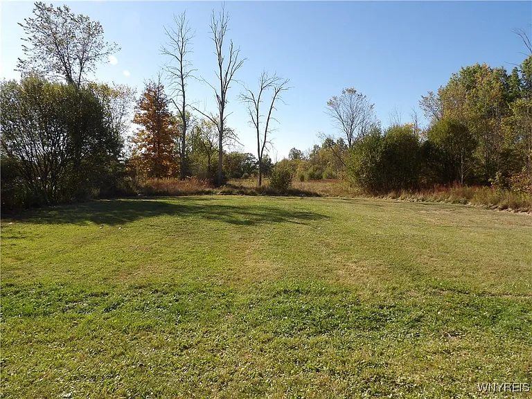 10332 Transit Rd — Photo 9