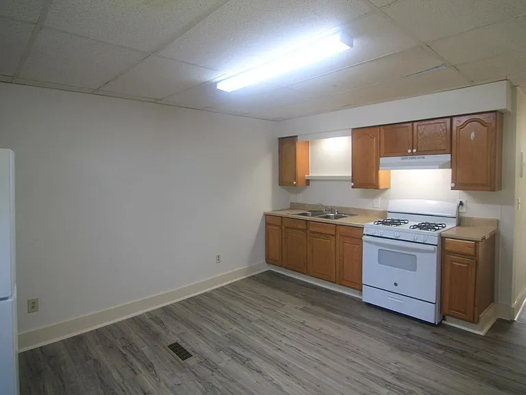 431 Rebecca Ave #2 — Photo 8