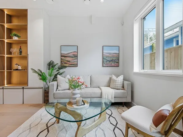 4021 W 18th Ave, Vancouver, BC V6S 1A7