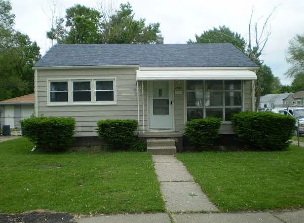 21402 Waltham Rd — Photo 1