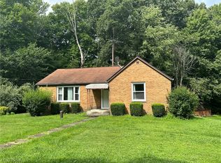 2959 Indian Run Ave SE, East Canton, OH 44730