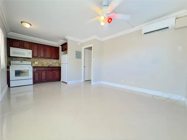 2901 Middle River Dr APT 7, Fort Lauderdale, FL 33306
