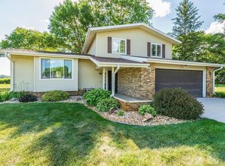 122 Pioneer Valley Dr, Sergeant Bluff, IA 51054