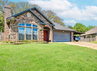 850 Lee Cir, Paris, TX 75462