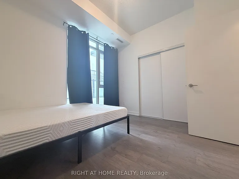 55 Duke St W #218 — Photo 22