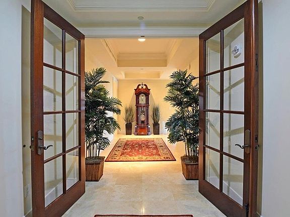 3rd image of 10 Beachside Dr APT 301