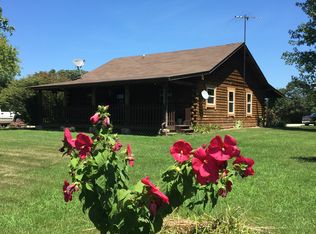 22069 Meremonte Rd, Warrenton, MO 63383