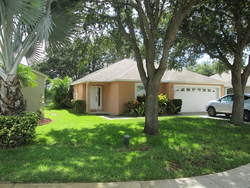 1st image of 899 Villa Dr