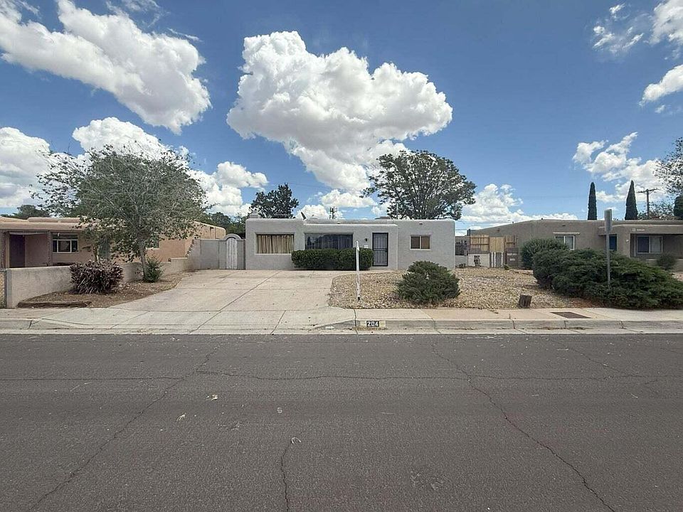 1st image of 204 Laguayra Dr NE