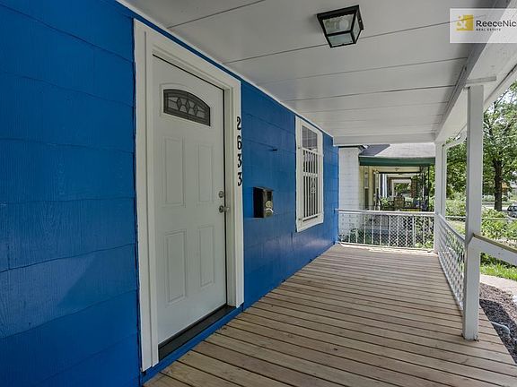 4th image of 2633 Kensington Ave