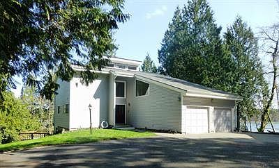 1st image of 3711 Snug Harbor Dr NE