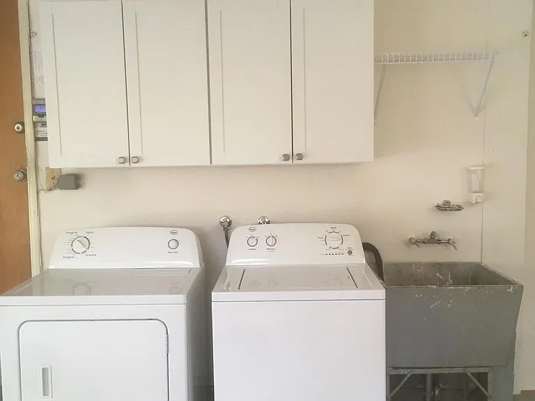 8045 S Lake Cir — Photo 15
