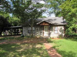 317 Madison Dr, Texarkana, TX 75501