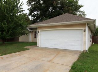 322 Dolphin Ct, Sparta, MO 65753