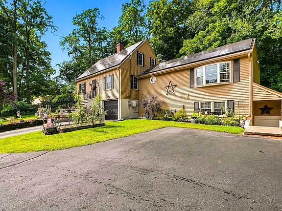 2nd image of 138 Purchase St