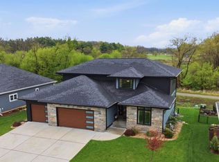 5326 Mary Ln, Madison, WI 53711