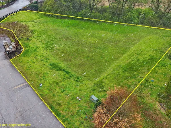 Promontory Pt, Louisville, TN 37777