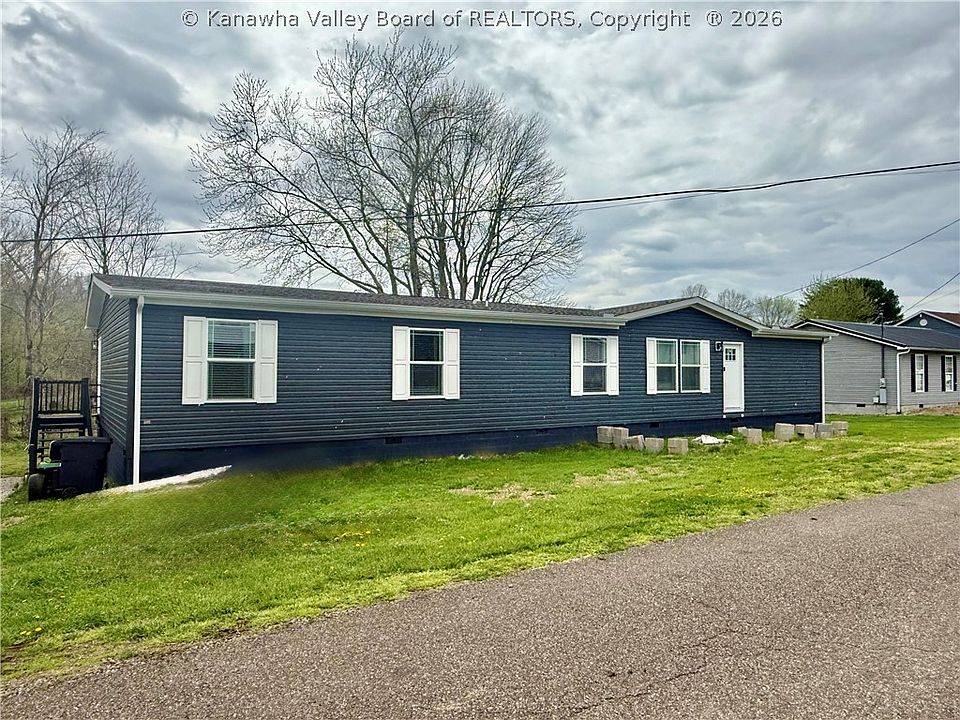 1st image of 202 Brook Ln