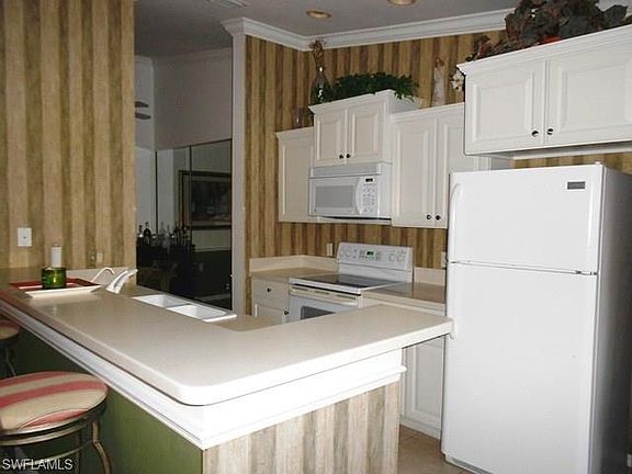 3rd image of 10508 Washingtonia Palm Way APT 4524