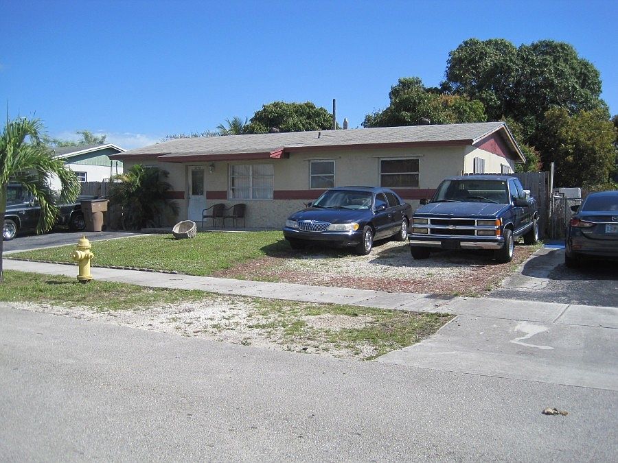 1st image of 5270 NE 8th Ave