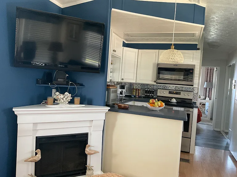 800 Kay Rd NE — Photo 16