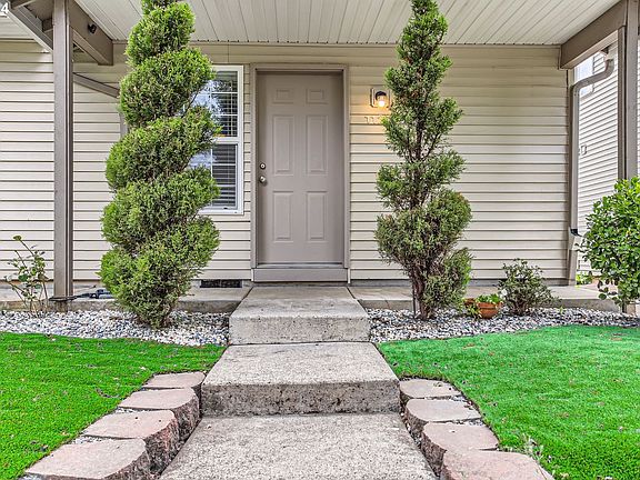 3rd image of 1129 W 31st St