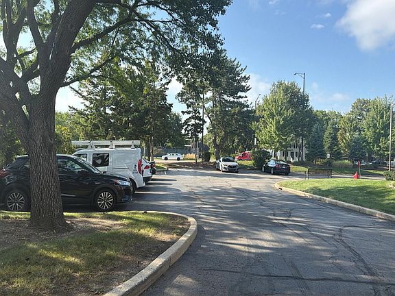 5th image of 520 Biesterfield Rd