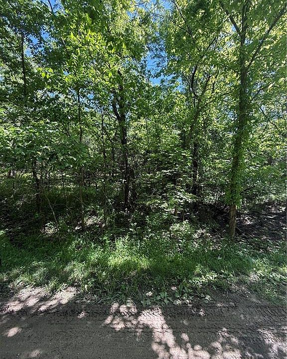 1st image of 10 Scenic Ln